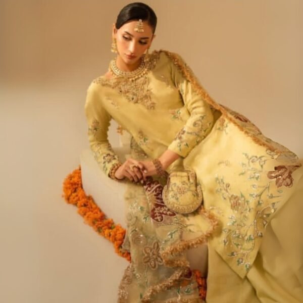 Amira – A Brushstroke of Elegance | Formal Wear - Image 2