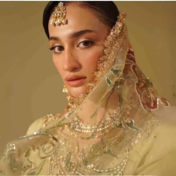 Amira – A Brushstroke of Elegance | Formal Wear - Image 5